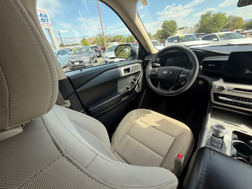 2021 Ford Explorer Image 13
