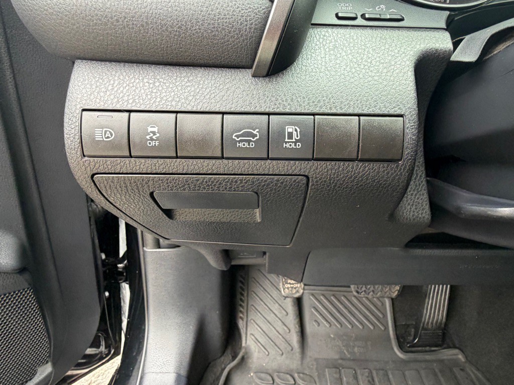 2023 Toyota Camry Image 27
