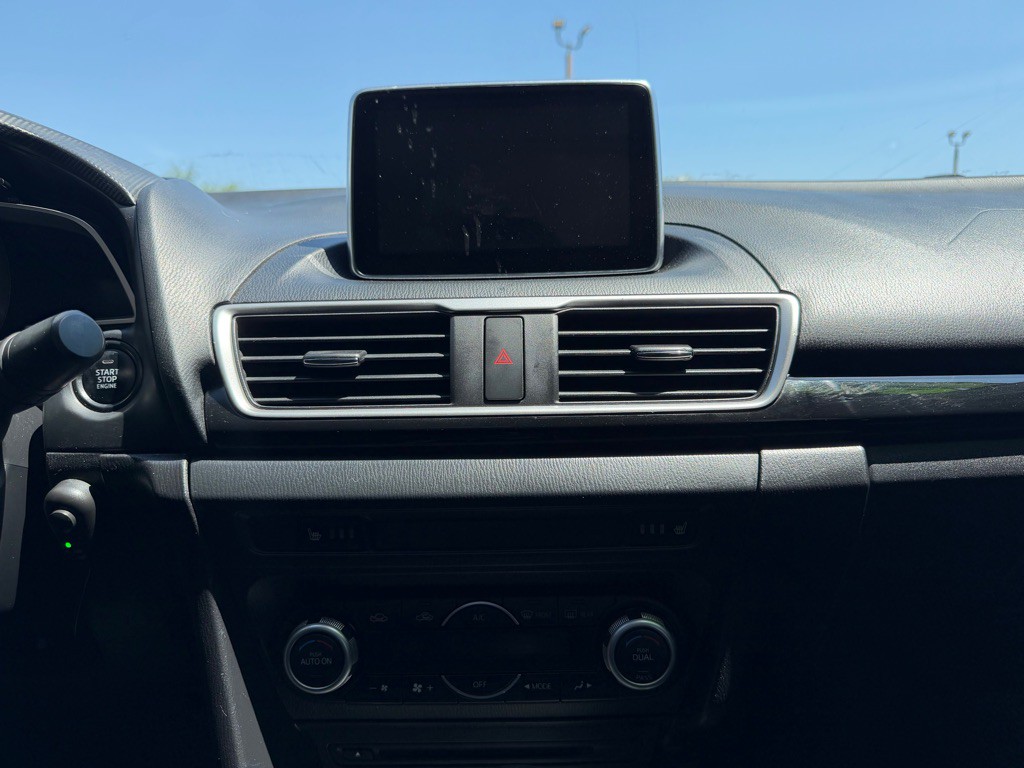2015 Mazda Mazda3 Image 15