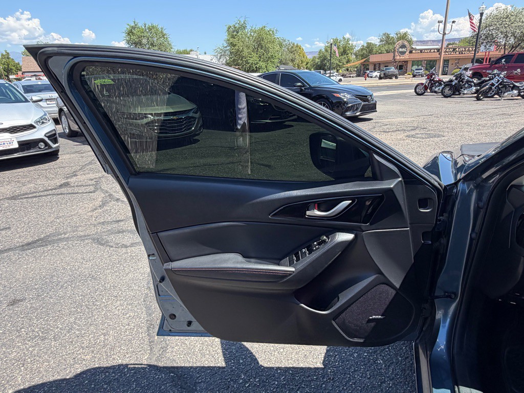 2015 Mazda Mazda3 Image 21