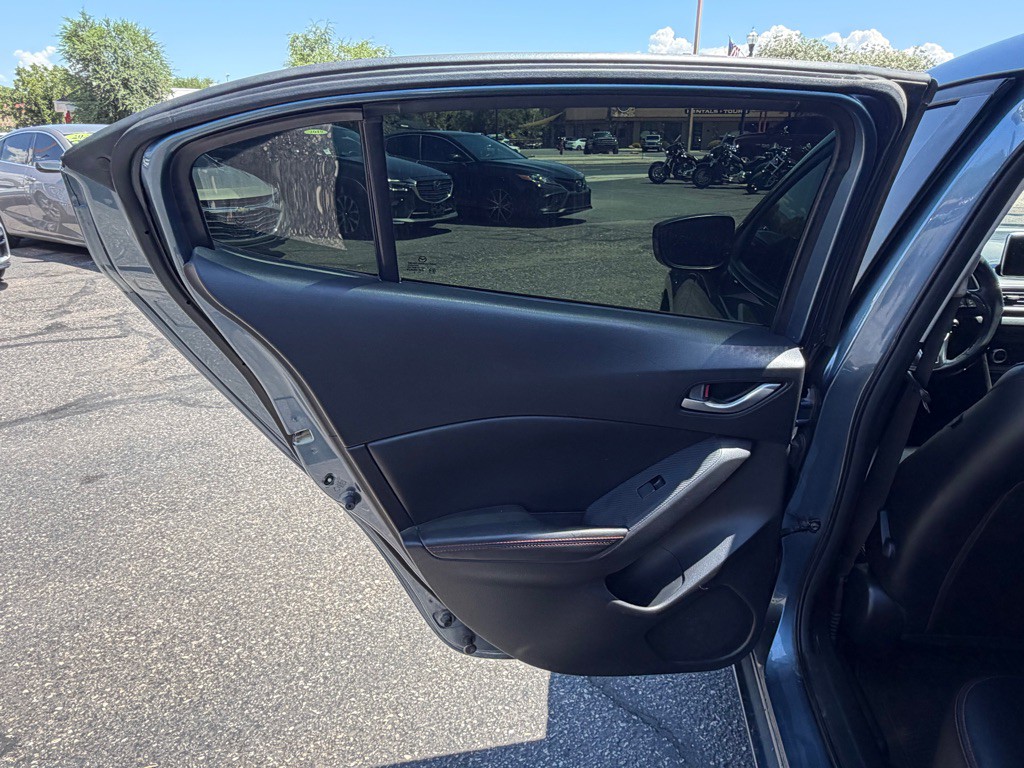 2015 Mazda Mazda3 Image 24