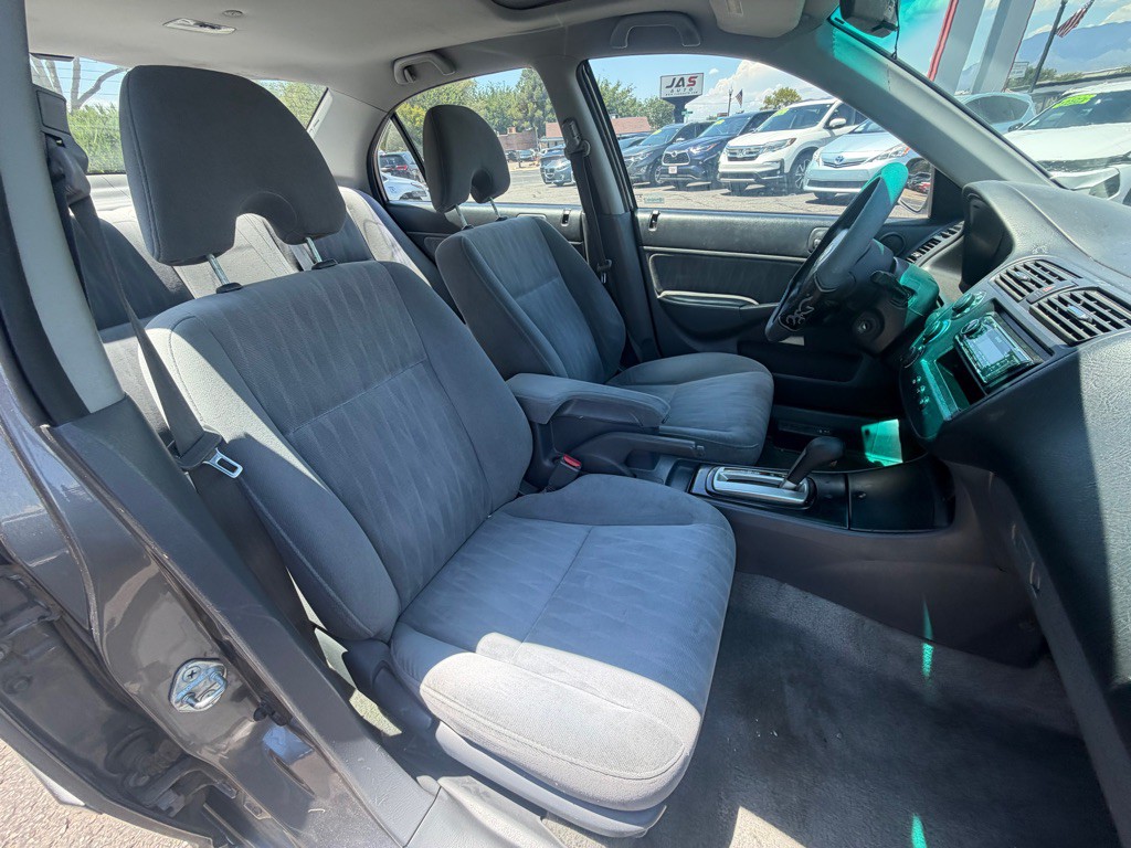 2005 Honda Civic Image 11