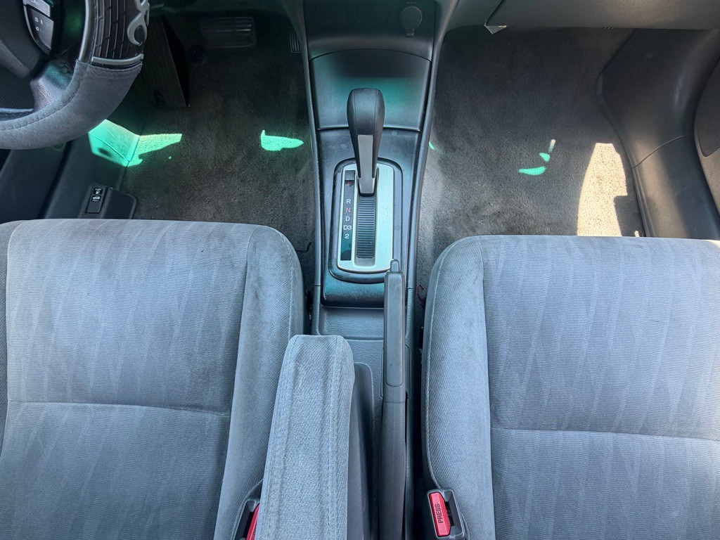 2005 Honda Civic Image 17