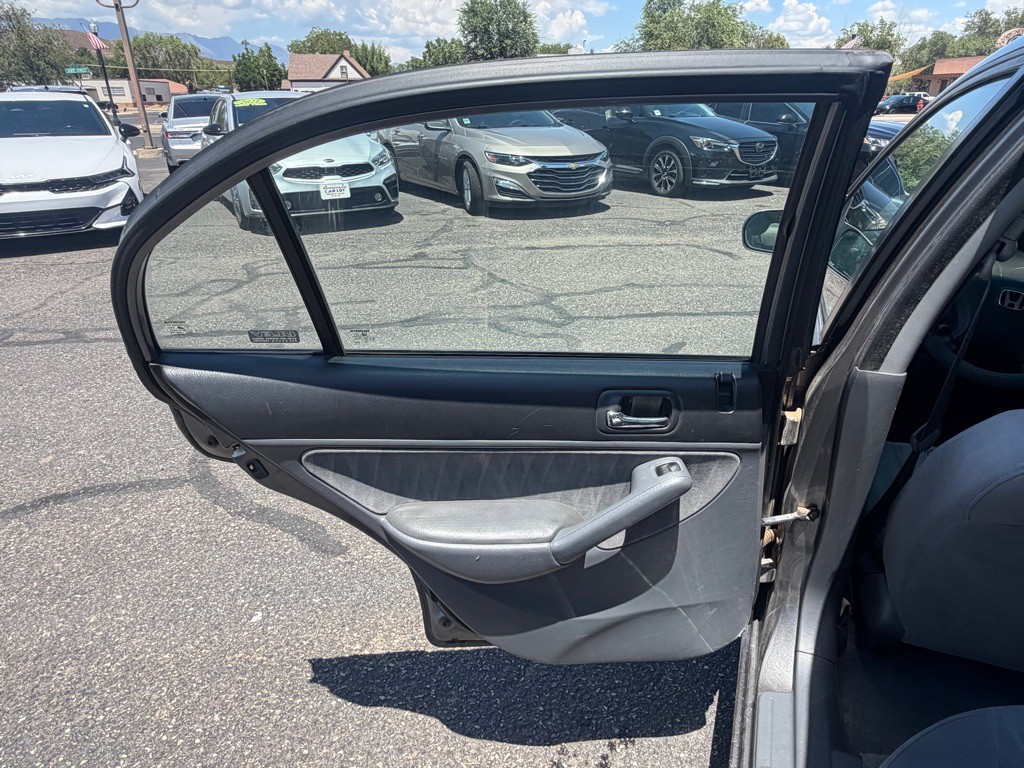 2005 Honda Civic Image 23