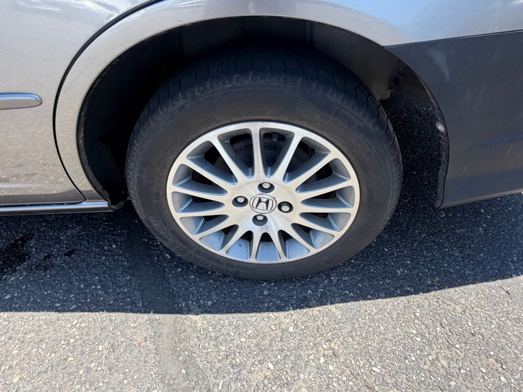2005 Honda Civic Image 25