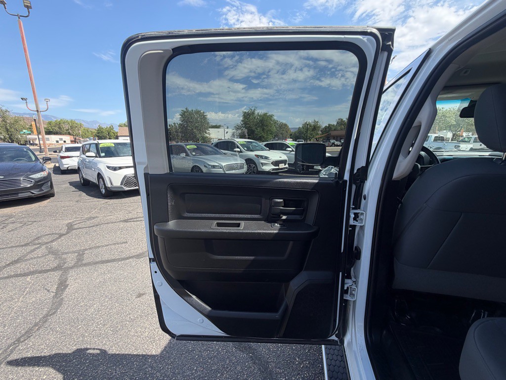2019 RAM 1500 Image 23