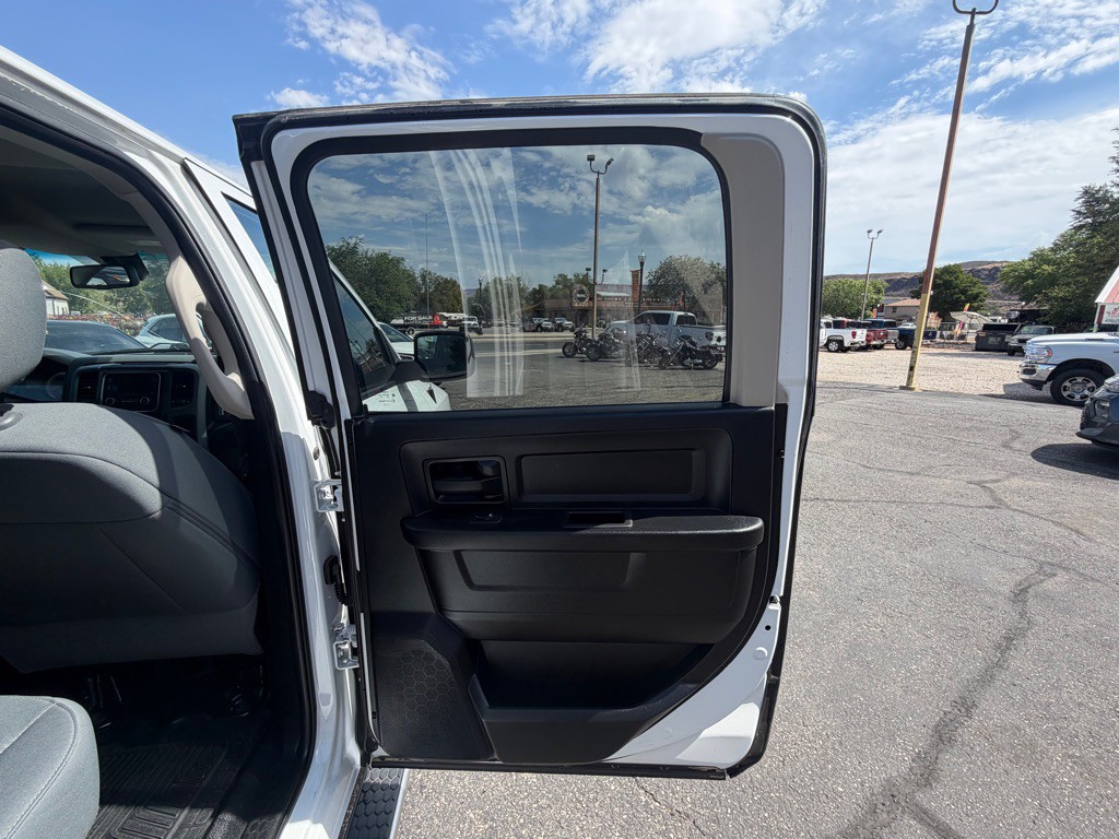 2019 RAM 1500 Image 24