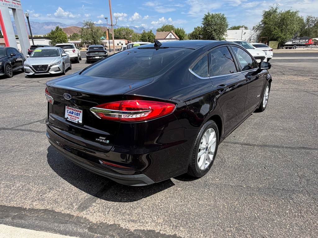 2019 Ford Fusion Image 5