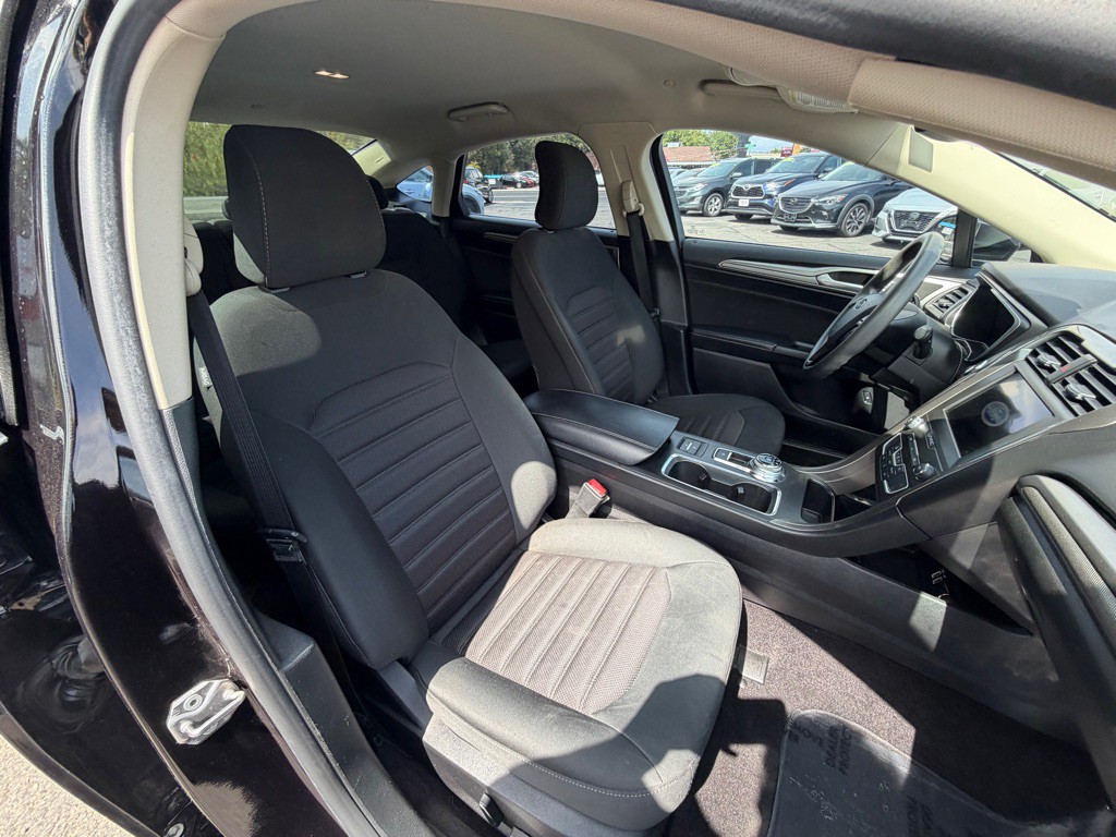 2019 Ford Fusion Image 10