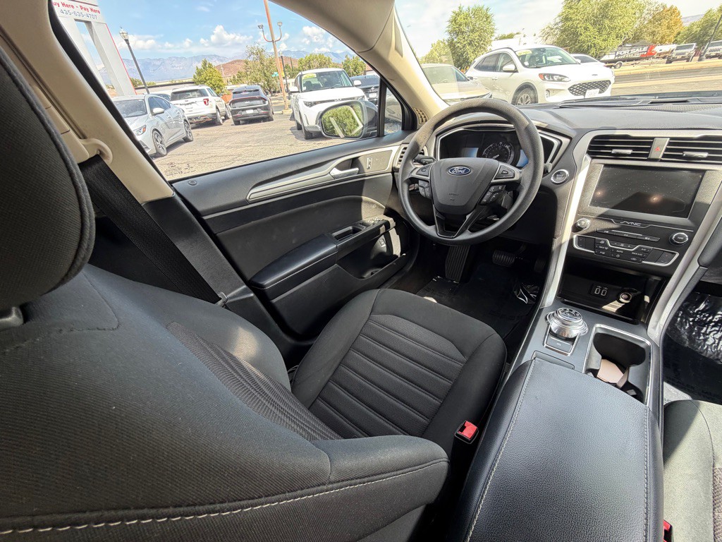2019 Ford Fusion Image 13