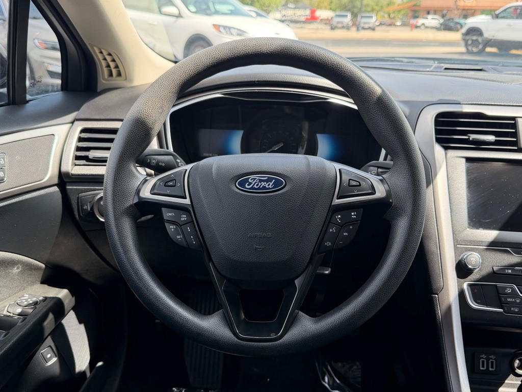 2019 Ford Fusion Image 16
