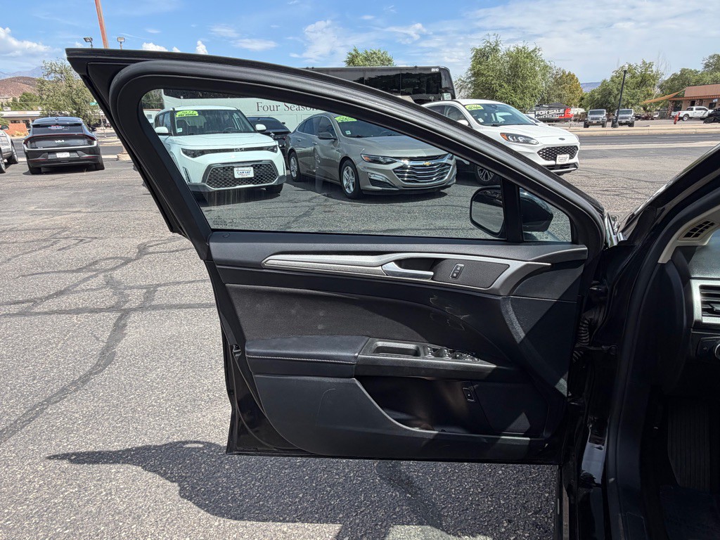 2019 Ford Fusion Image 20