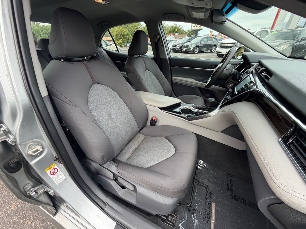 2018 Toyota Camry Image 10