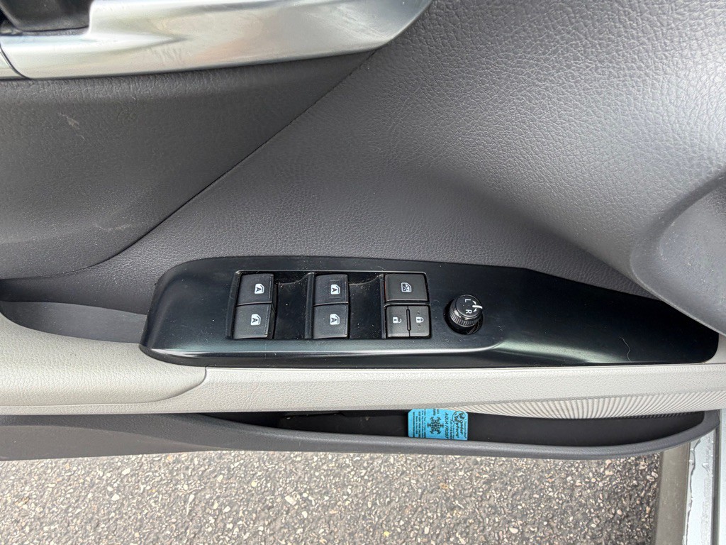 2018 Toyota Camry Image 22