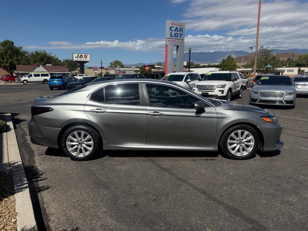 2018 Toyota Camry Image 4