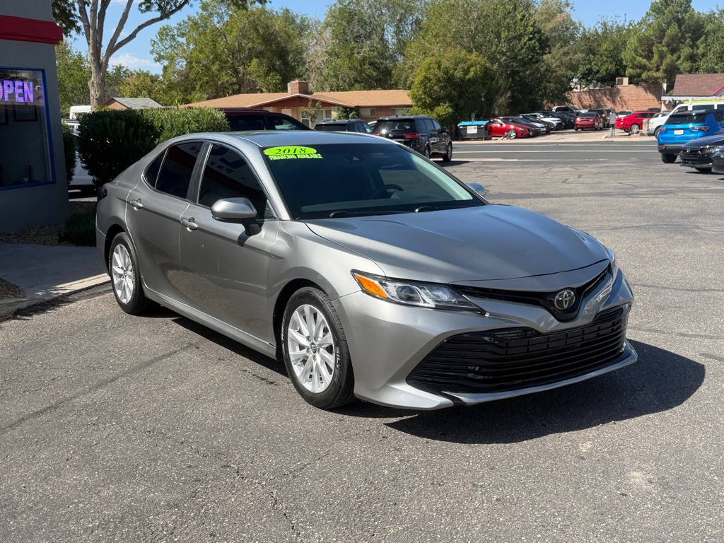 2018 Toyota Camry Image 35