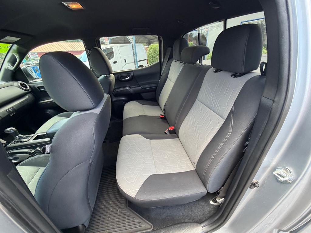 2021 Toyota Tacoma Image 11