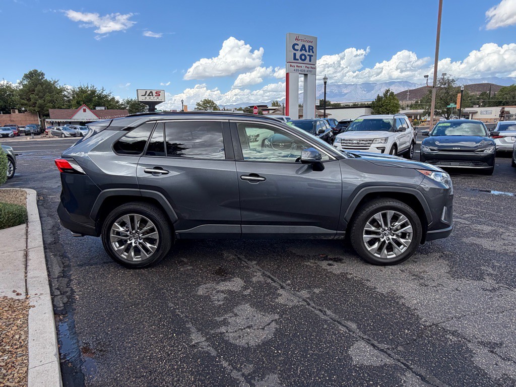 2020 Toyota Rav4 Image 4