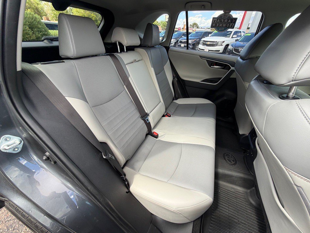 2020 Toyota Rav4 Image 12