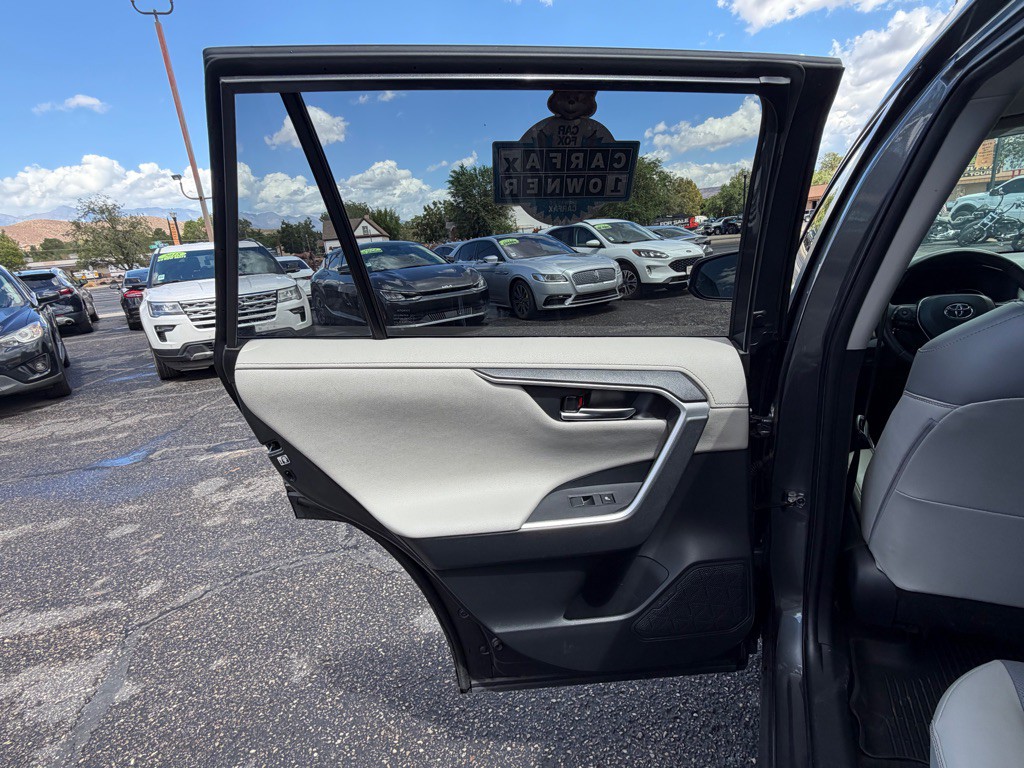 2020 Toyota Rav4 Image 25