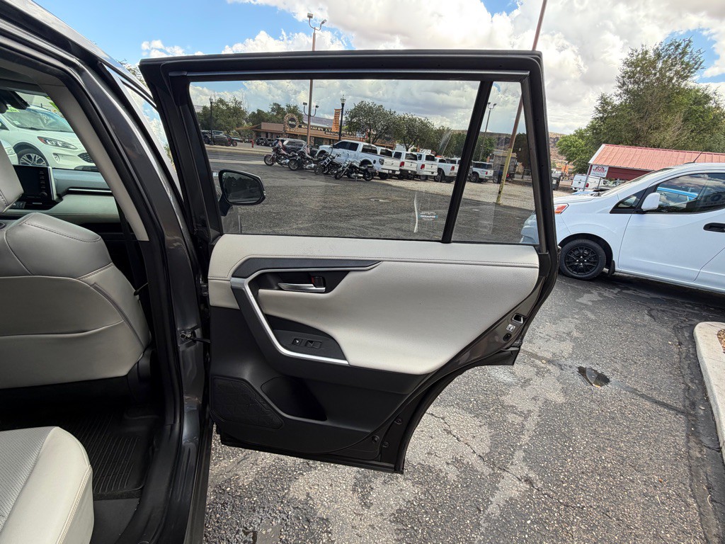 2020 Toyota Rav4 Image 26