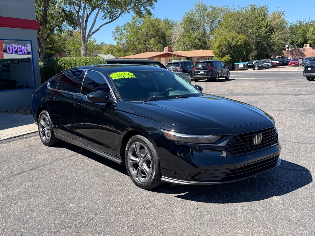 2023 Honda Accord Image 3