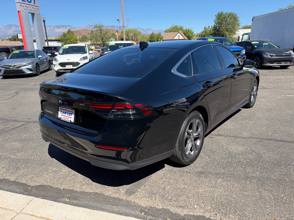 2023 Honda Accord Image 5
