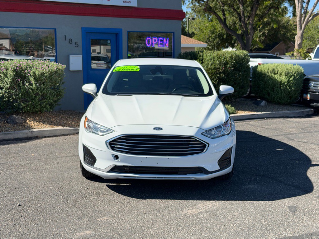 2020 Ford Fusion Image 2