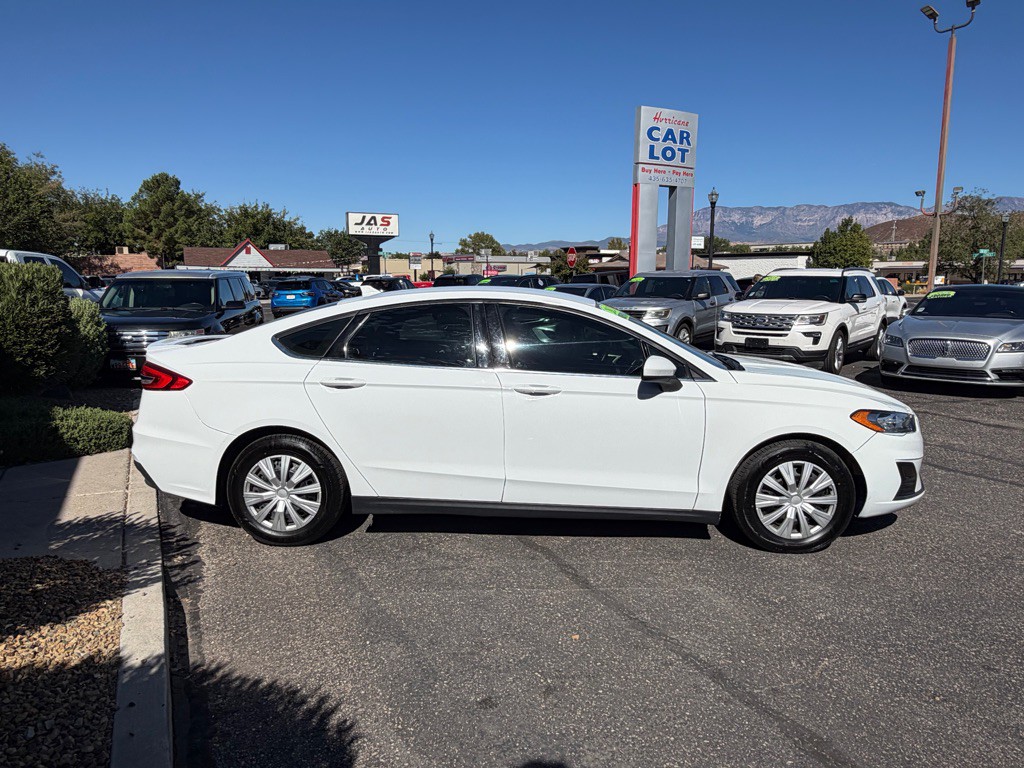 2020 Ford Fusion Image 4
