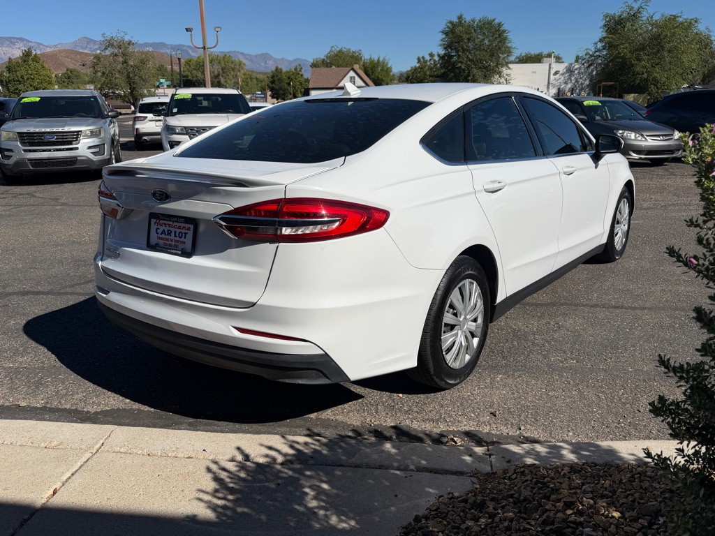 2020 Ford Fusion Image 5