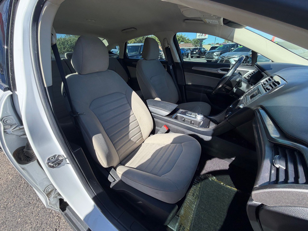 2020 Ford Fusion Image 10