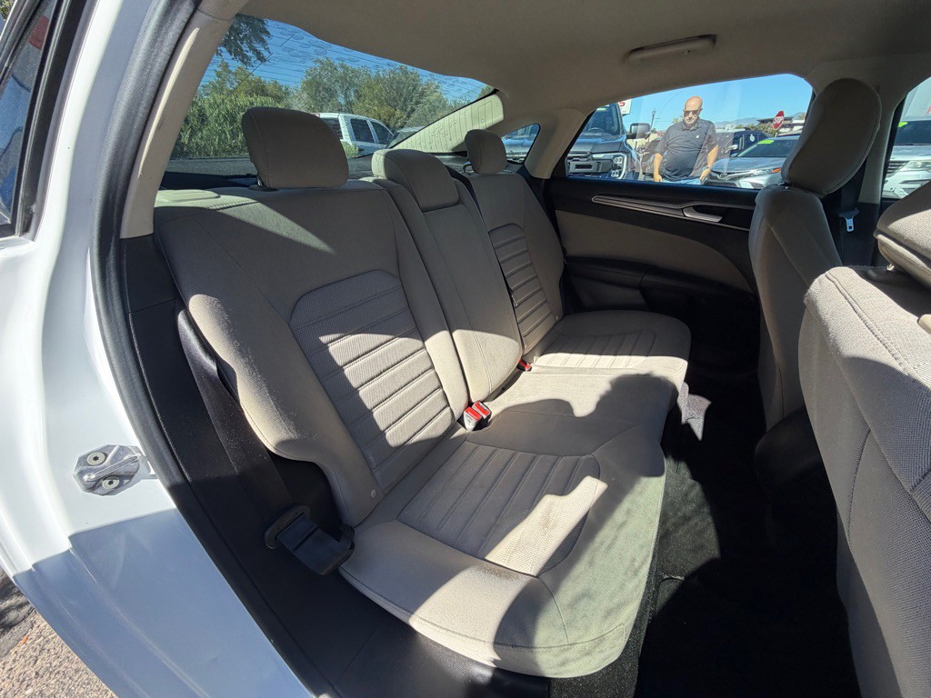 2020 Ford Fusion Image 12