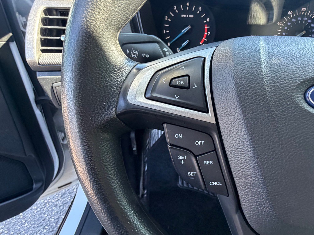 2020 Ford Fusion Image 28