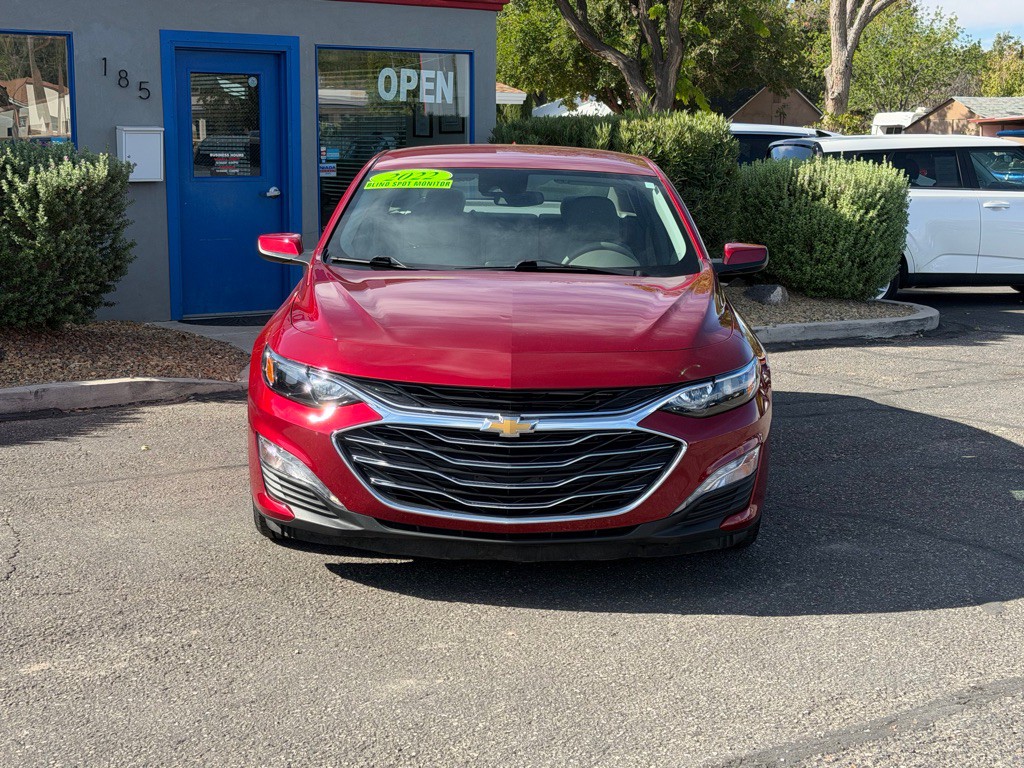 2022 Chevrolet Malibu Image 2