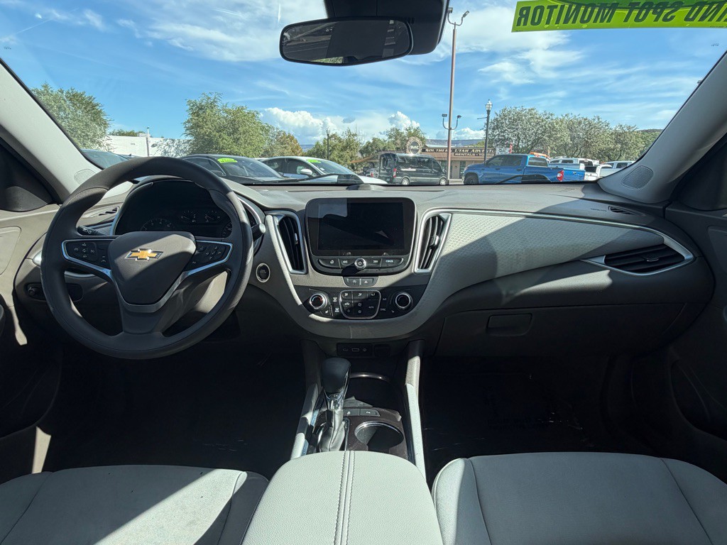 2022 Chevrolet Malibu Image 14