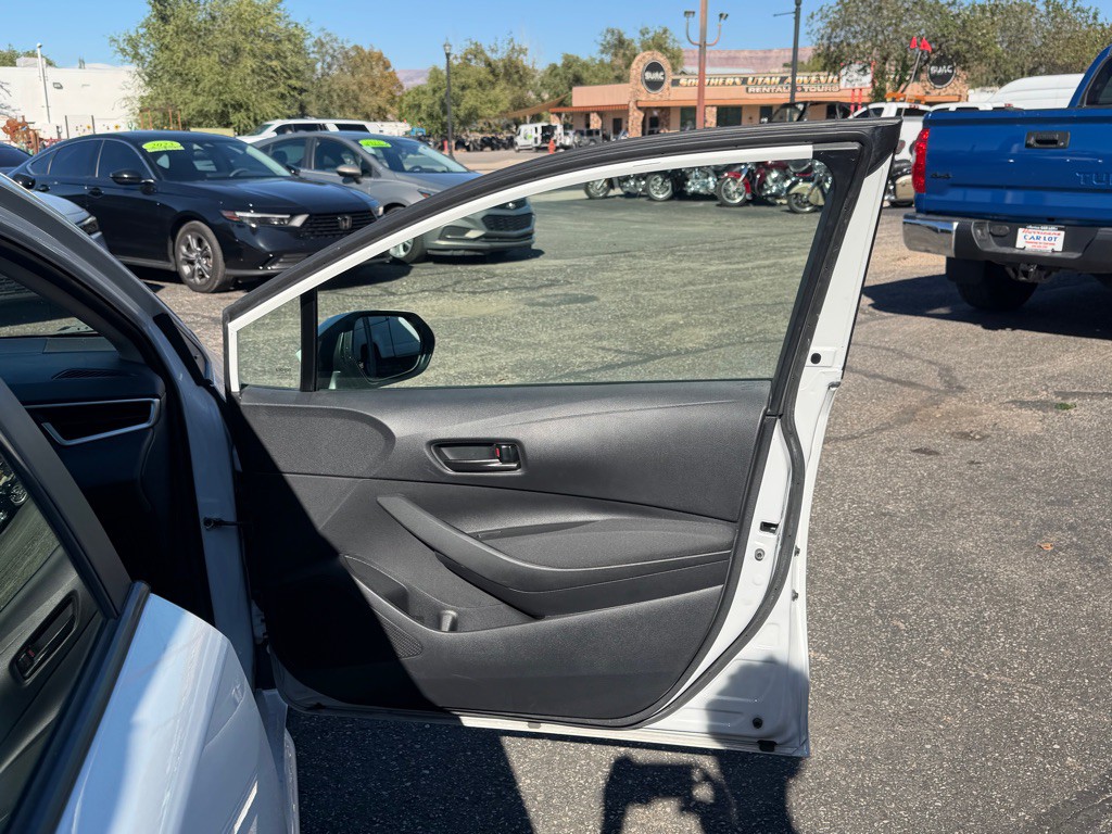 2023 Toyota Corolla Image 22