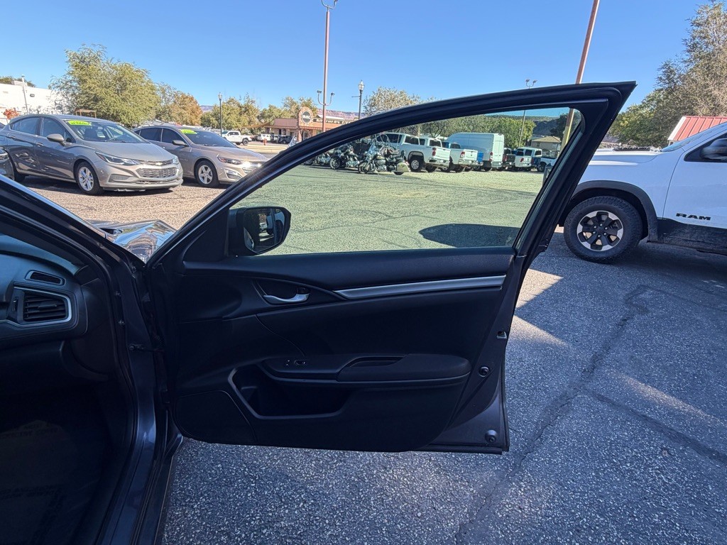 2020 Honda Civic Image 21