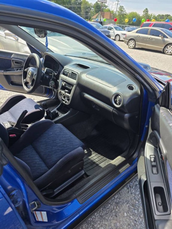 2003 Subaru Impreza Image 9