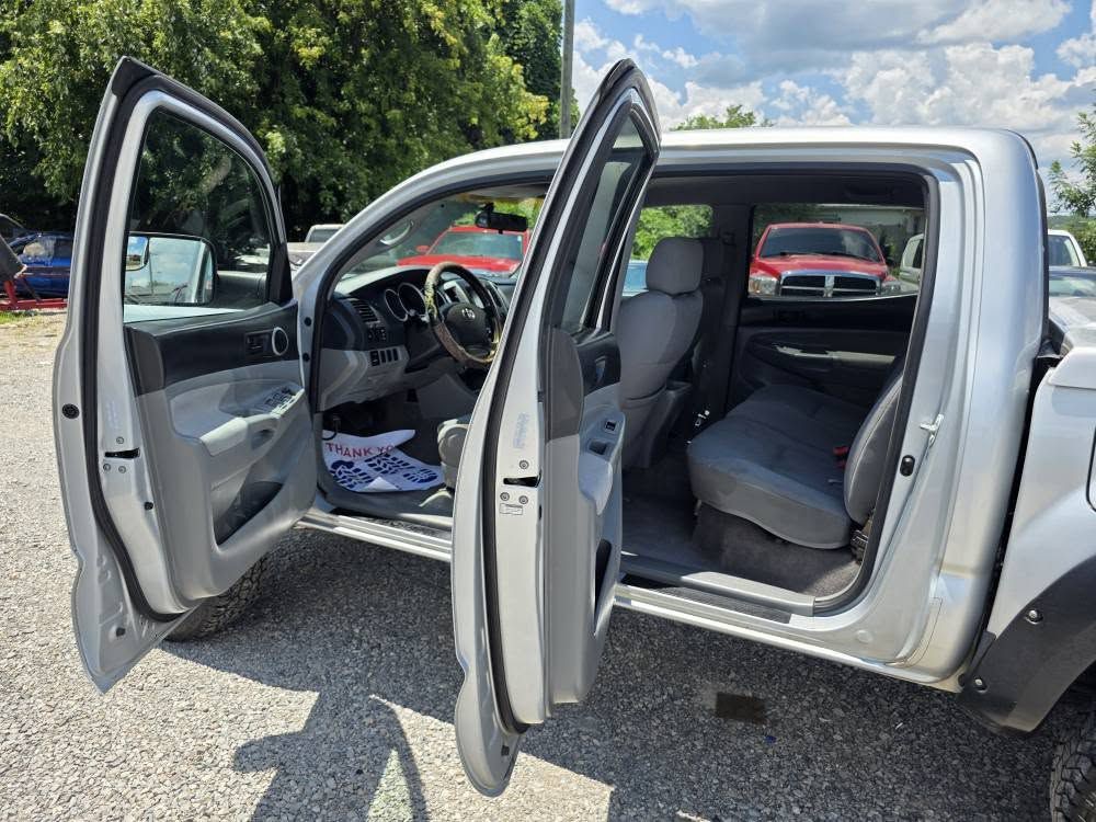 2006 Toyota Tacoma Image 8