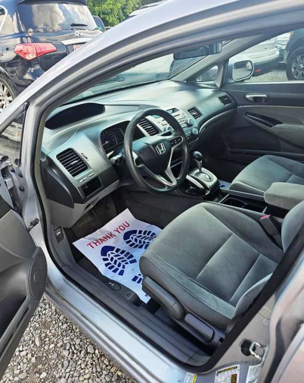 2010 Honda Civic Image 10