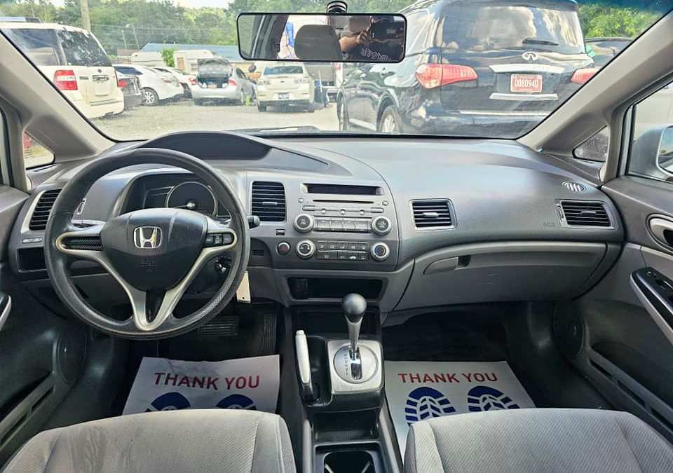 2010 Honda Civic Image 11