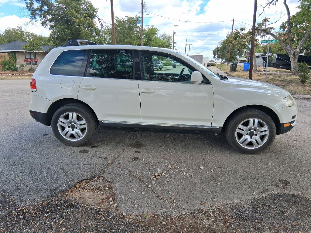 2004 Volkswagen Touareg Image 4