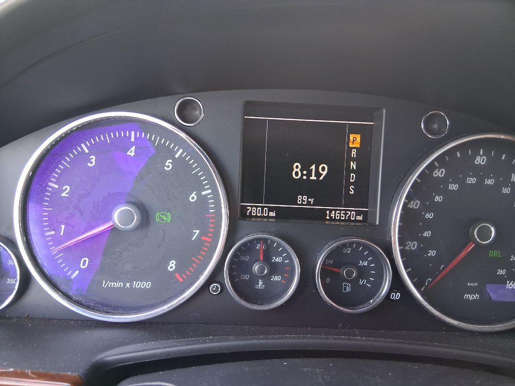 2004 Volkswagen Touareg Image 11