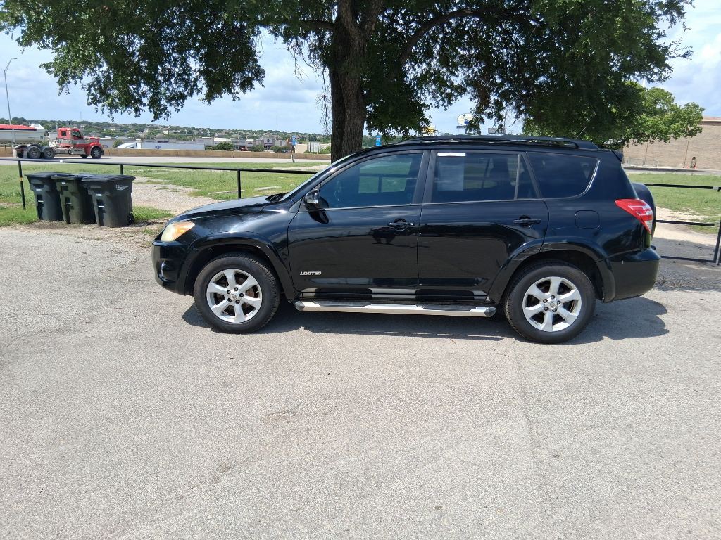 2011 Toyota Rav4 Image 2