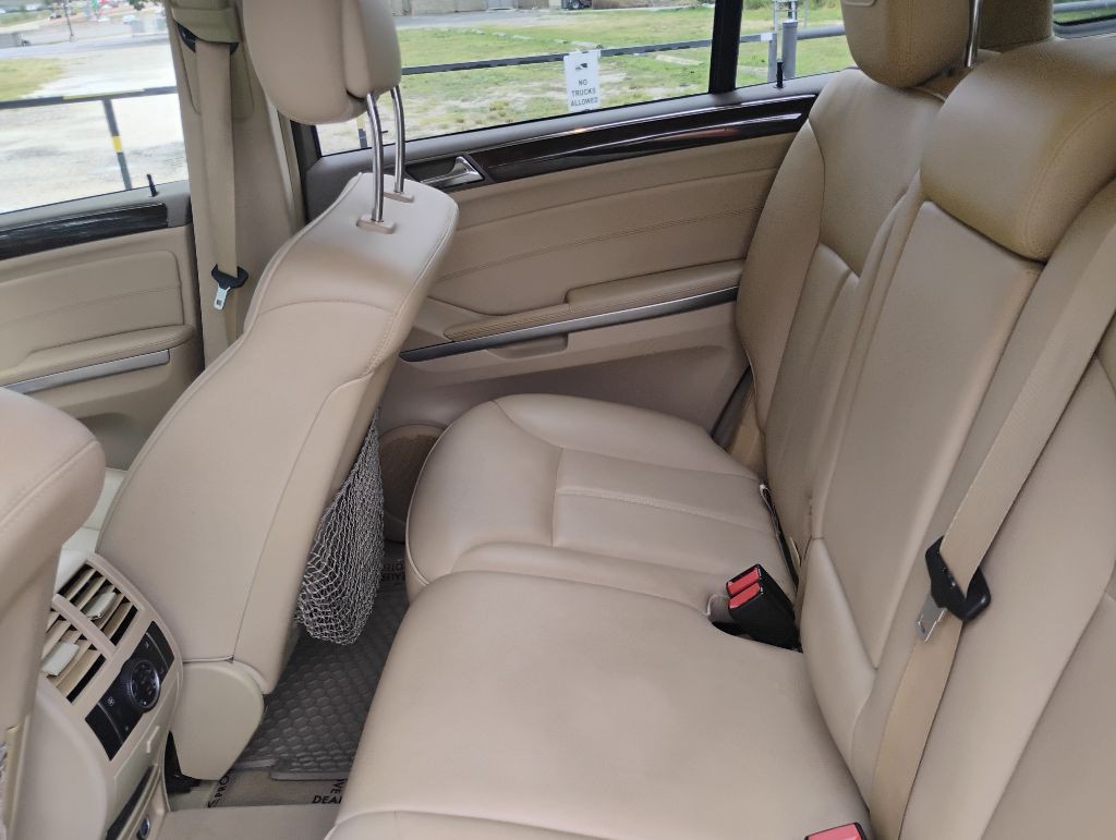 2012 Mercedes-Benz GL-Class Image 10