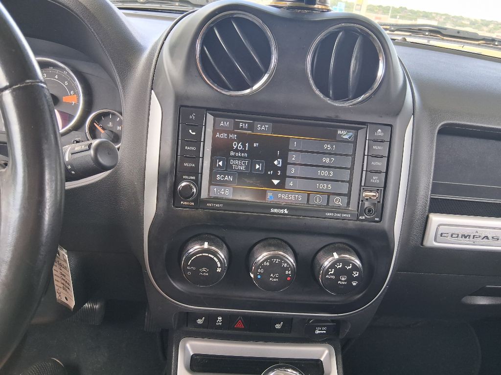 2016 Jeep Compass Image 30