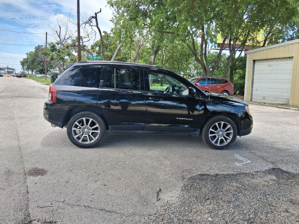 2016 Jeep Compass Image 34