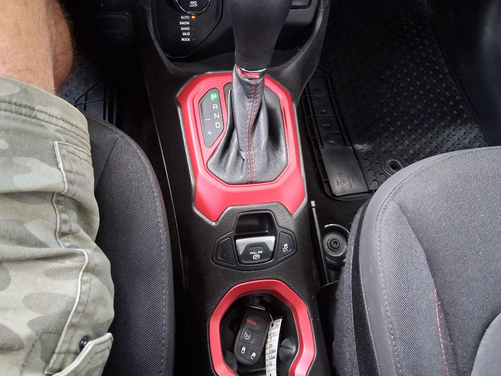2017 Jeep Renegade Image 18