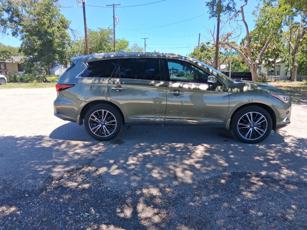 2017 INFINITI QX60 Image 2
