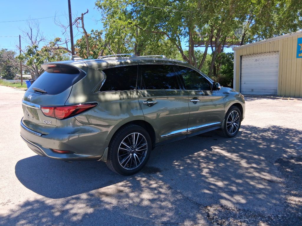 2017 INFINITI QX60 Image 5